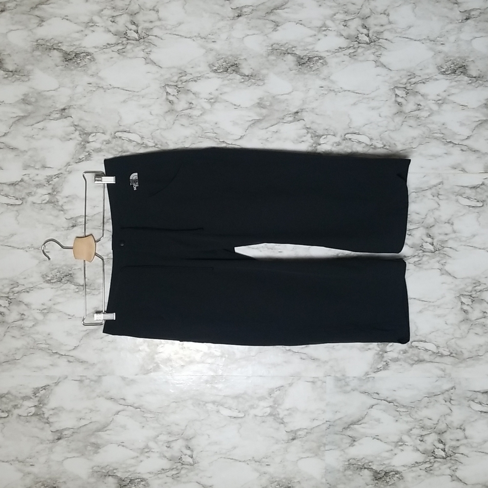 🌿 The North Face TNF Apex Capri/ Crop Pants